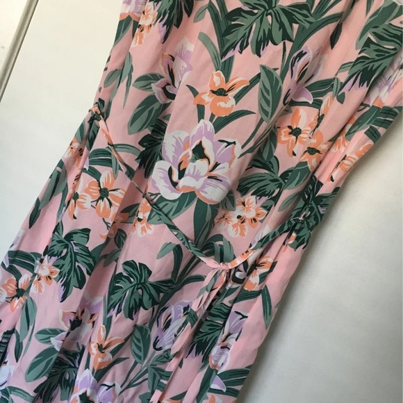 LOFT floral ruffle dress - Picture 5 of 7